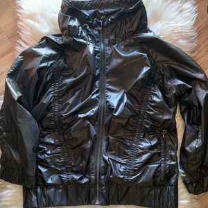Lorna Jane Black Ruched Windbreaker Jacket Size M